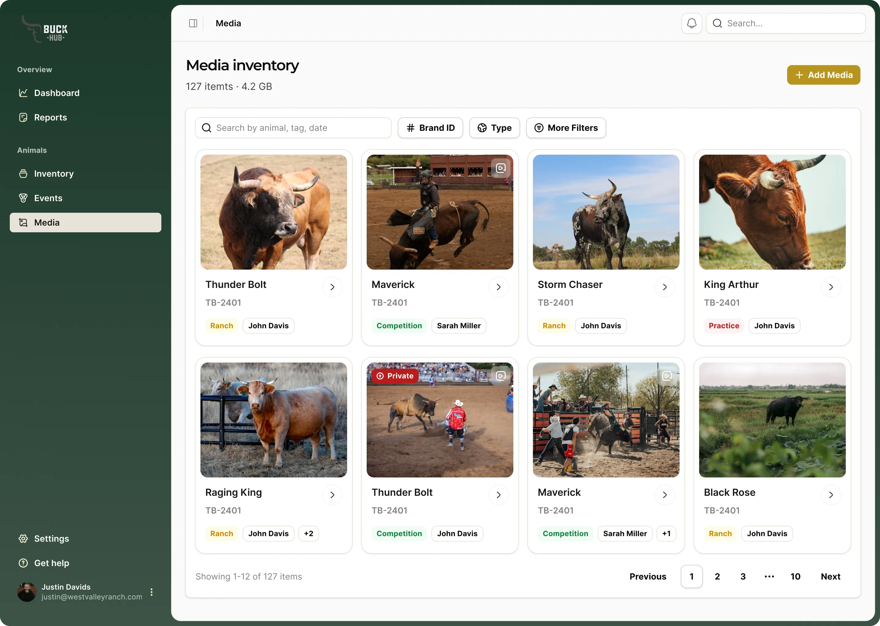 Buck Hub media gallery on desktop